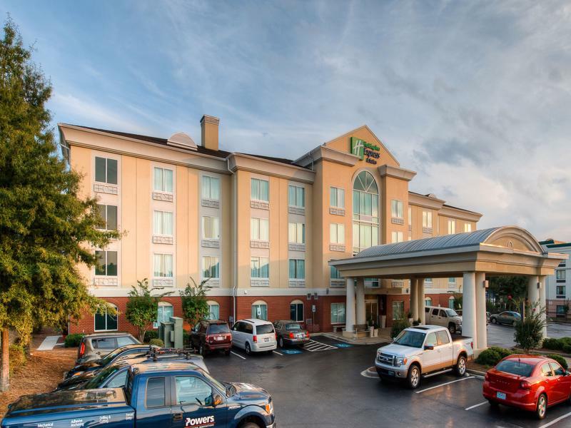 Holiday Inn Express & Suites Columbia-I-26 @ Harbison Blvd By Ihg Exterior foto