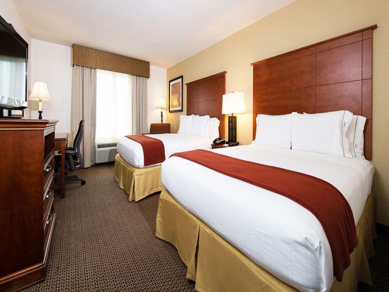Holiday Inn Express & Suites Columbia-I-26 @ Harbison Blvd By Ihg Exterior foto